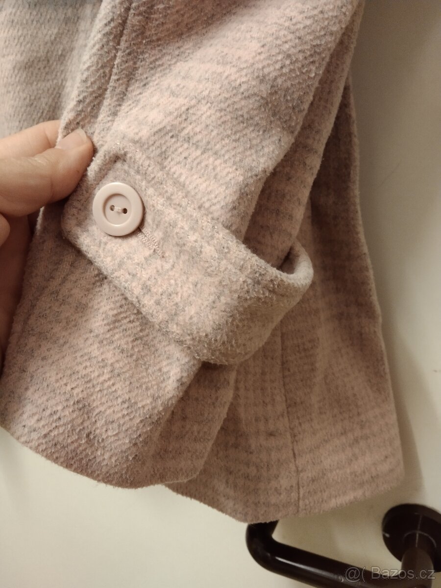 Orsay dámský krátký kabátek s vlnou.Velikost 38. - 4
