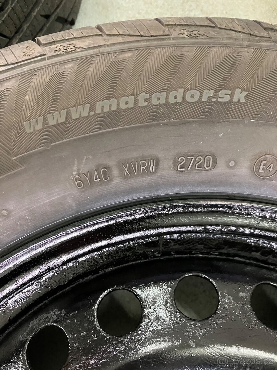 Zimní pneu 235/60/R16 H + plech.disky - 4