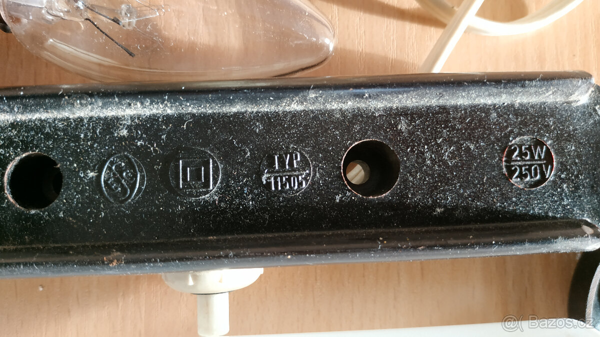 Retro bakelitová lampička - 4