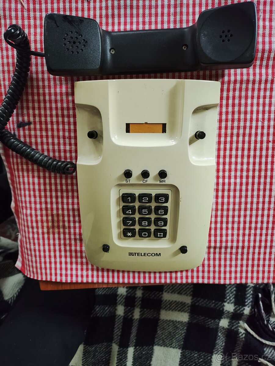 funkční retro telefon - 4