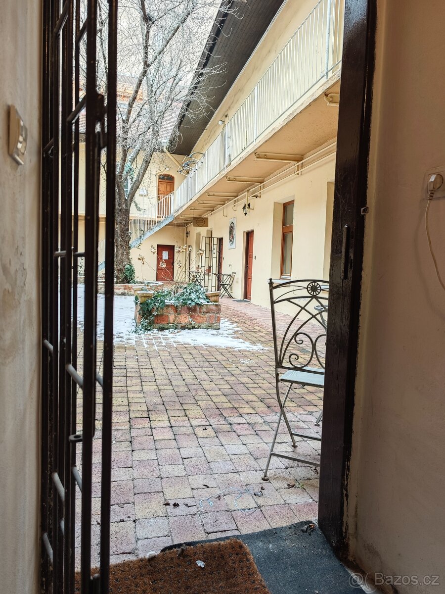 Přenechám kadeřnický salon - Barbershop - 4