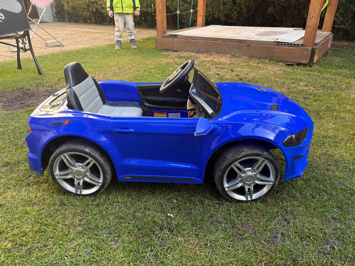 Elektrické autíčko Mustang GT - 4