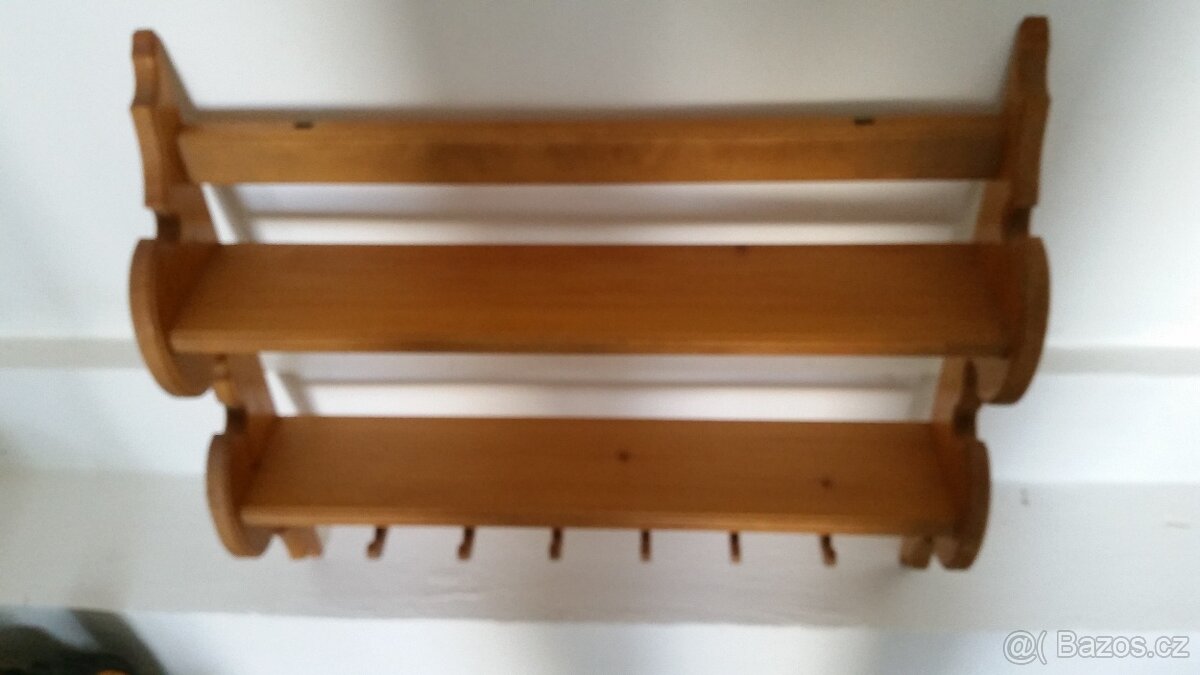 Poličky na chalupu - 4