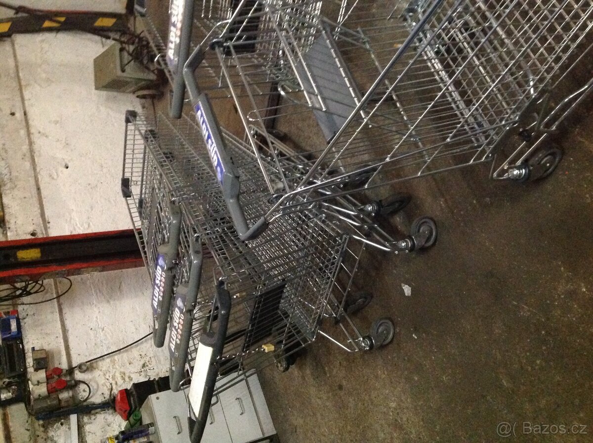 Prodam velké nákupní vozíky (kosiky)Wanzl-DR 212L/212KG - 4