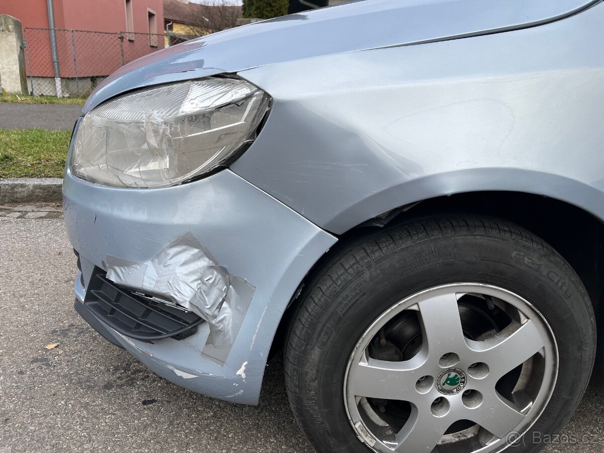 Škoda Fabia II facelift 1.2i/44kW 2010 95tis. km - 4