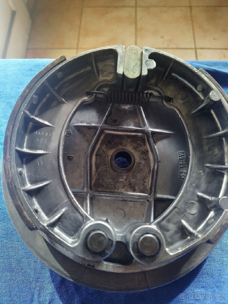 Jawa 250,350 kývačka brzdový štit - 4