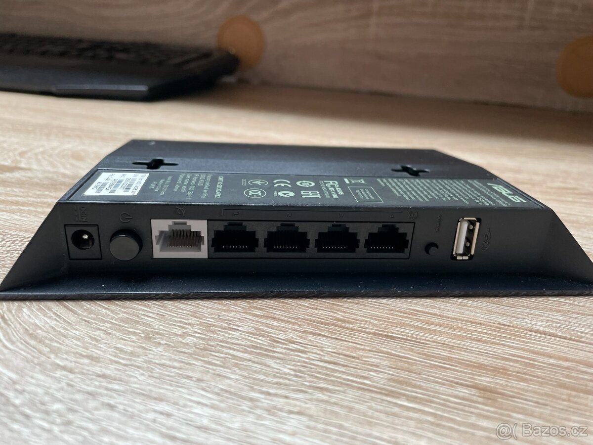 Router ASUS RT-N14U - 4