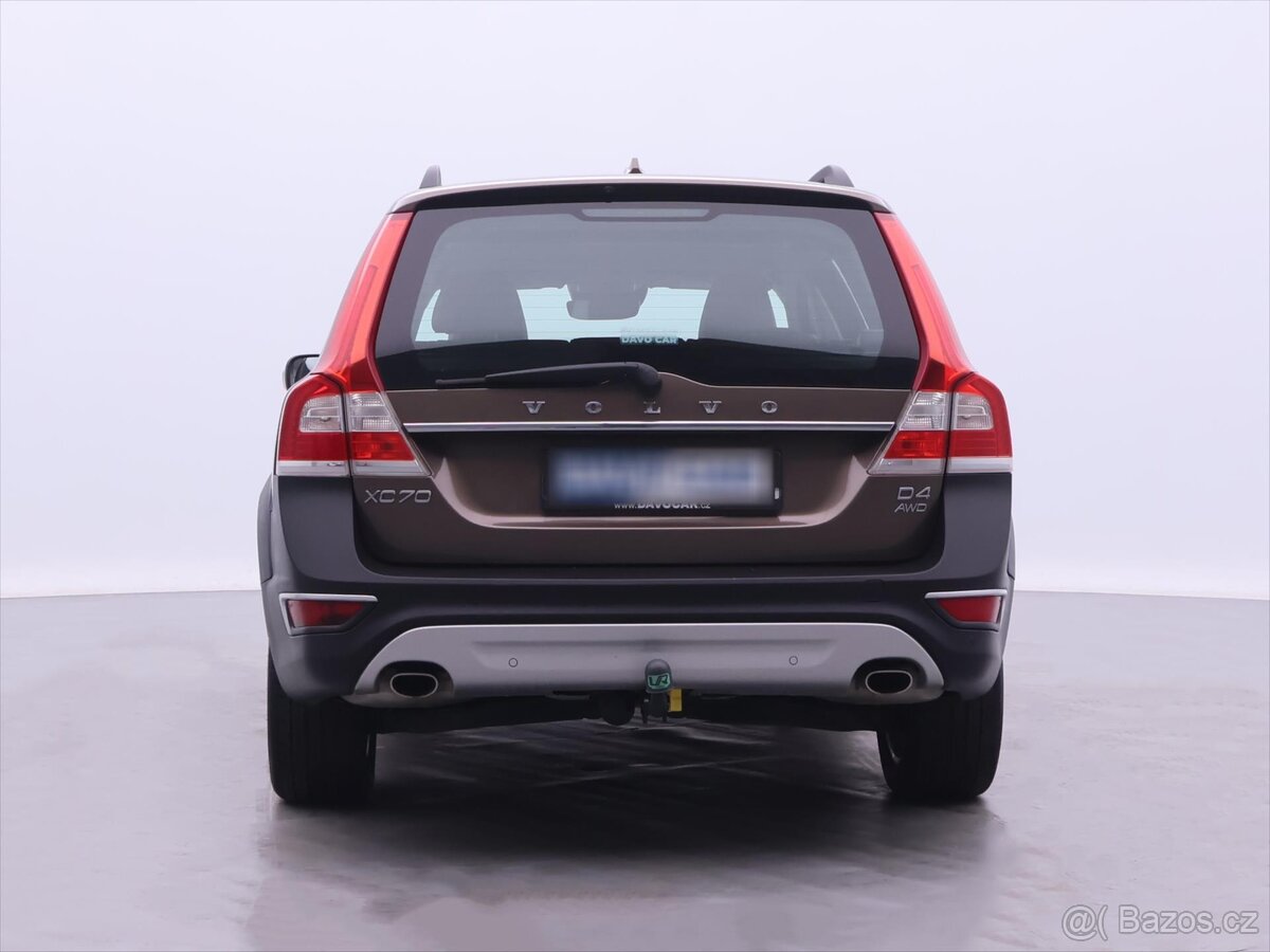 Volvo XC70 2,4 D4 133kW Aut. AWD Summum (2016) - 4