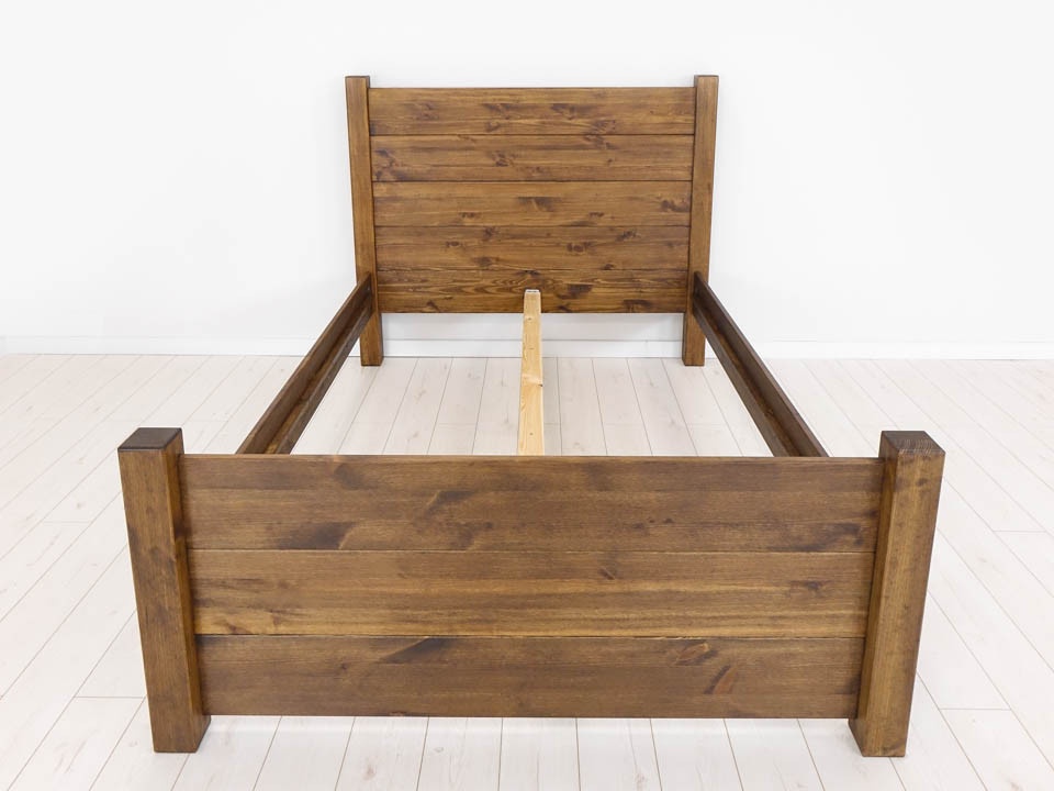 RUSTIKÁLNÍ POSTEL DOBROMÍR 180/160 cm - 4