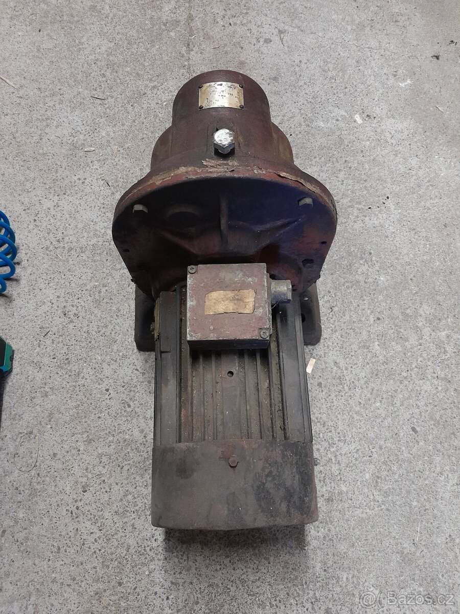 Motor s převodovkou - 4