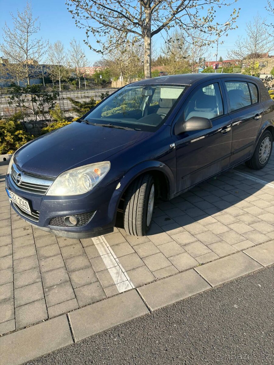 Opel Astra H - 4