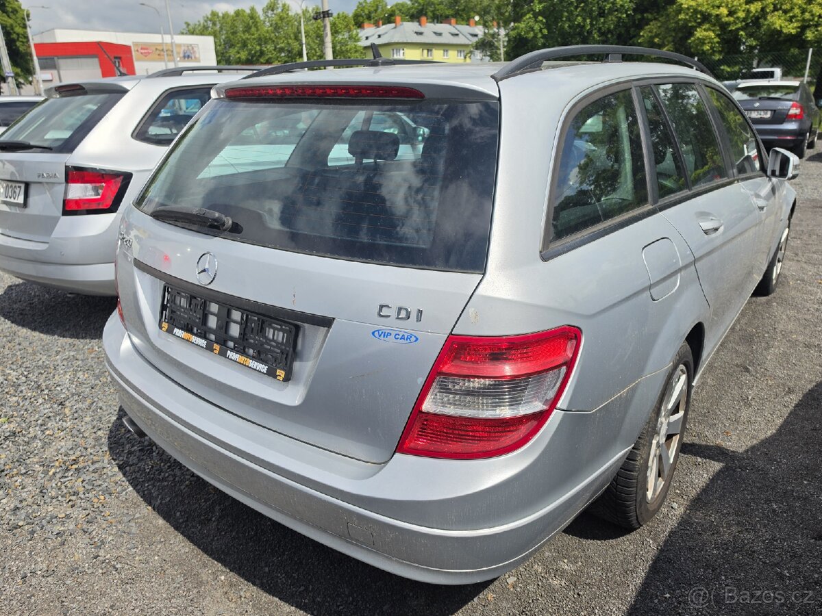 Mercedes-Benz Třídy C
220CDI - 4