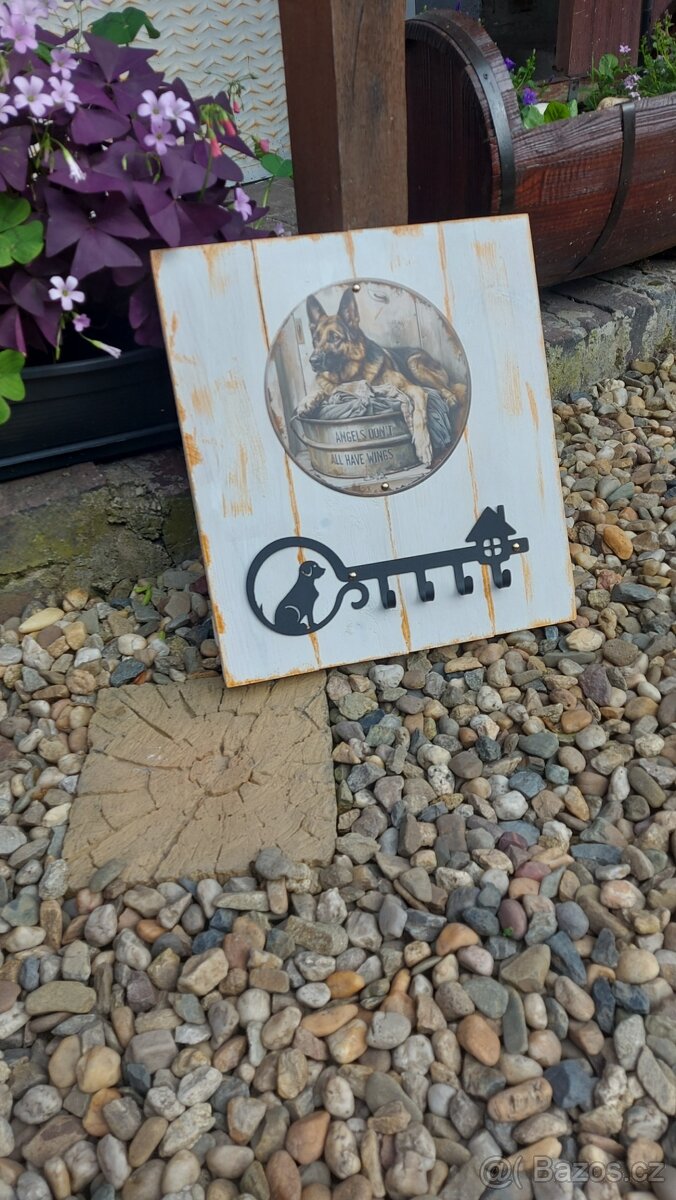 Hand made věšák na klíče Provence, Se psem - 4