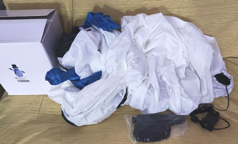 Nafukovací svítící vánoční dekorace sněhulák s osvětlením - 4