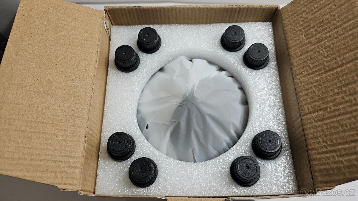 Aroma difuzér / zvlhčovač vzduchu + 8× esenciální olej (komp - 4