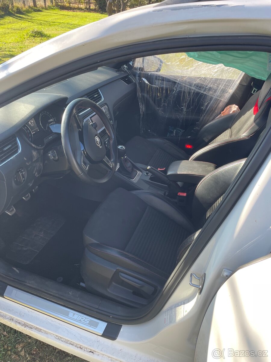 Škoda Octavia 3 RS díly - 4