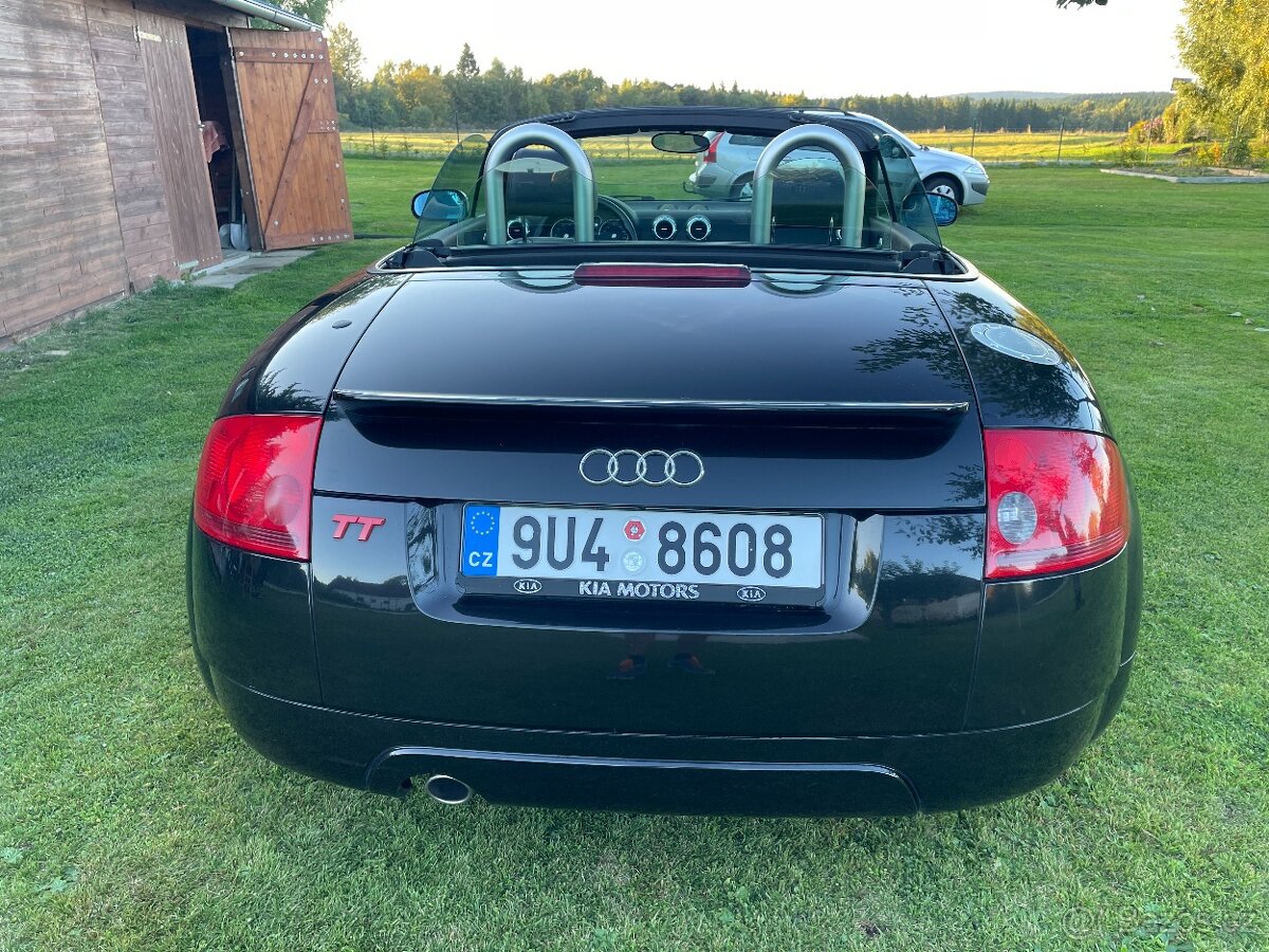 AUDI TT 1,8 TURBO ROADSTER - 2002 - 110 kW - čtěte celé - 4