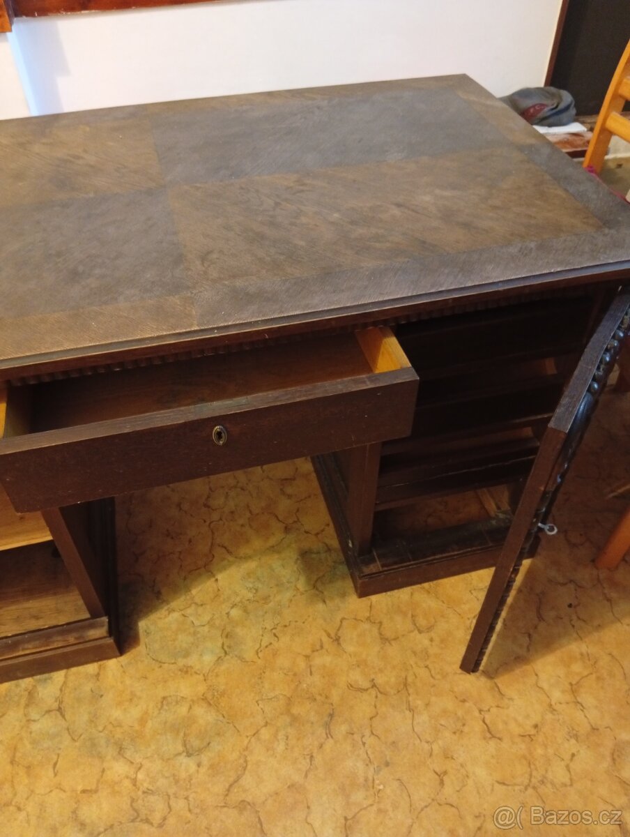 Starý psací stůl - 4