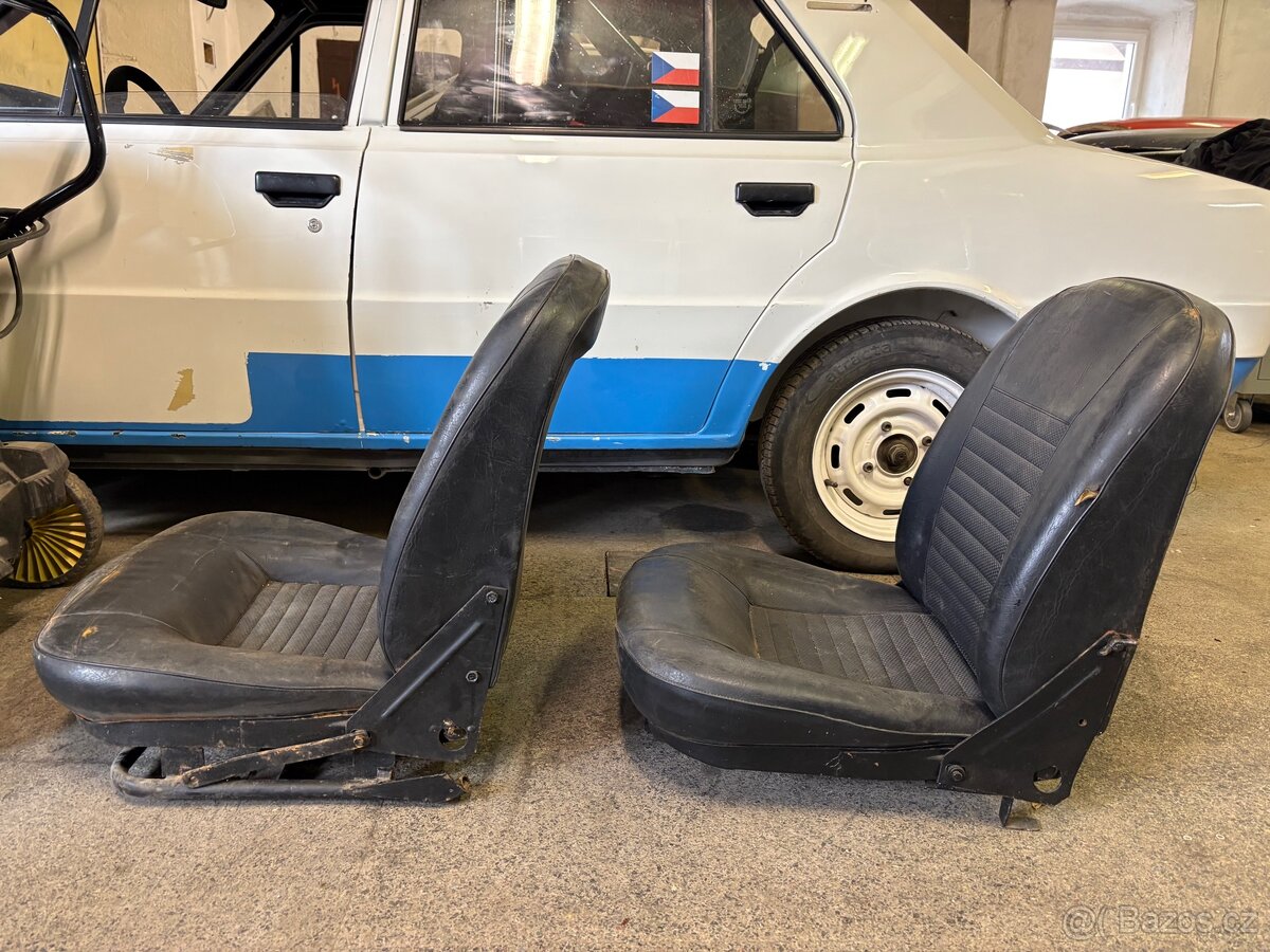 Sedačky škoda 110r - 4