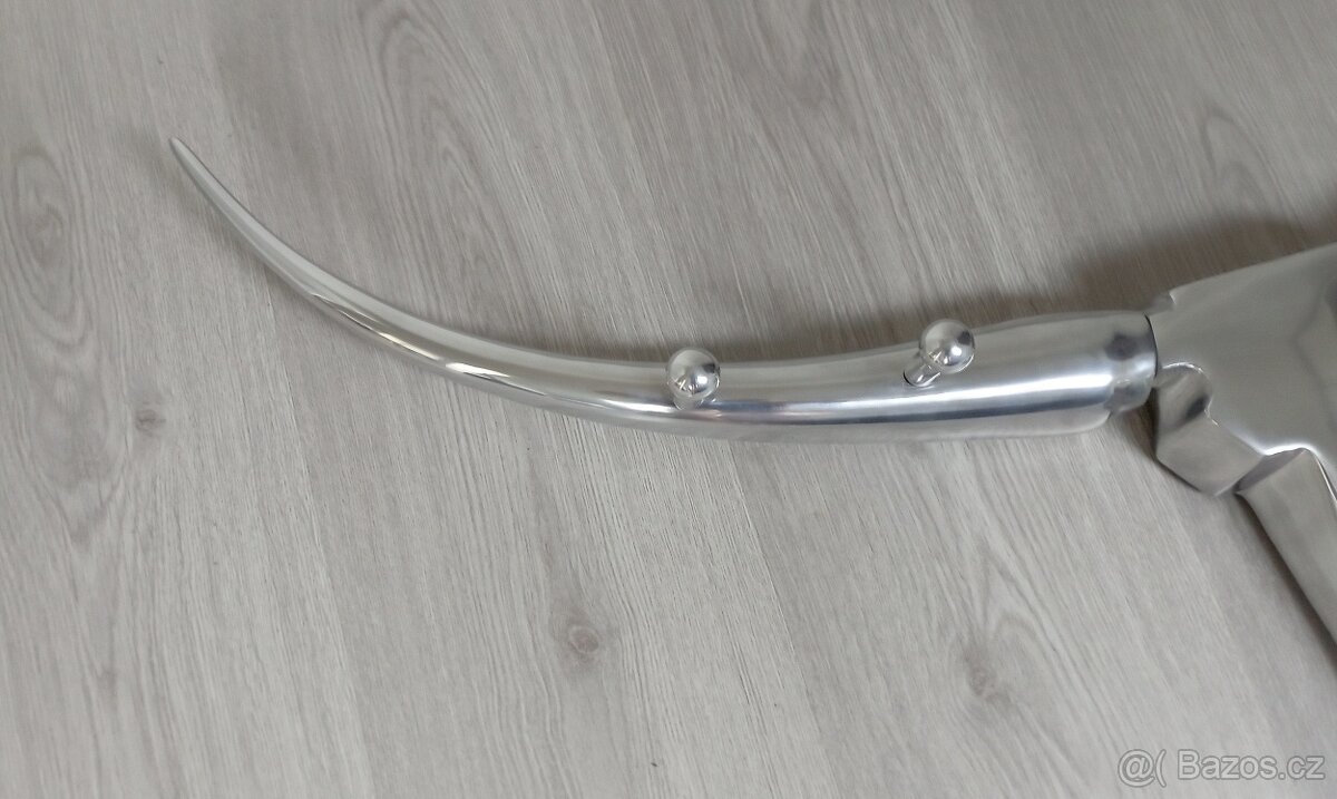 Designový věšák ve stylu býčí hlavy - 4