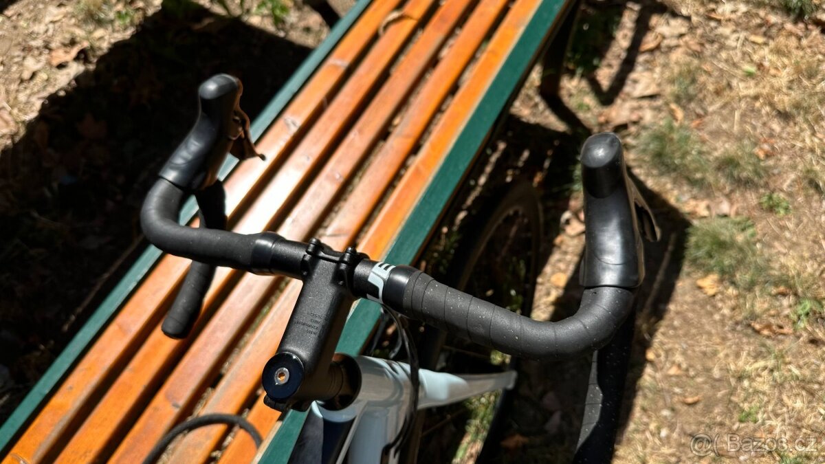 Cube Attain Pro 2022 Shimano Sora - 4