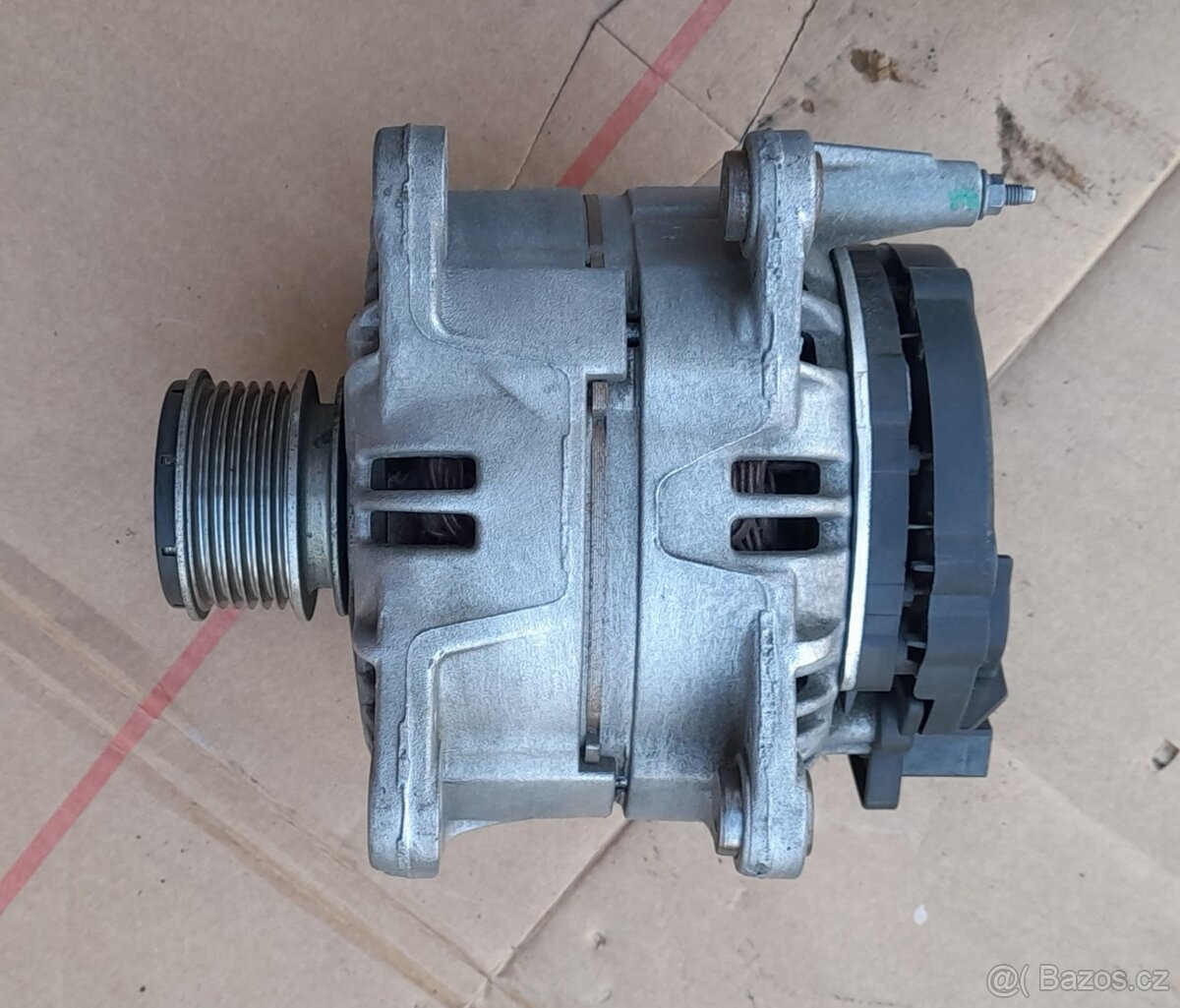 Prodám Alternátor BOSCH 03L 903 023 140A - 4