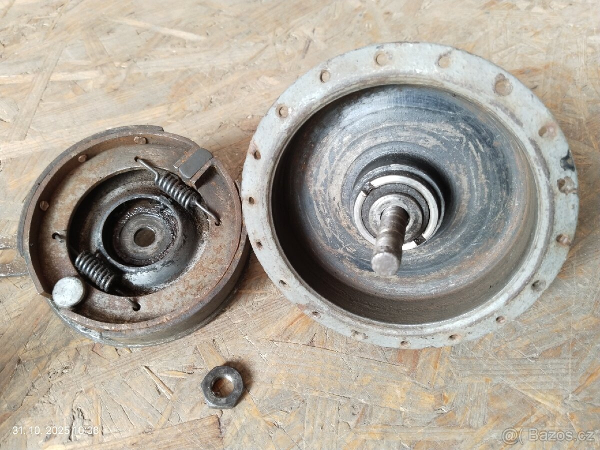 ČZ 98, 125 A - přední brzda - 4