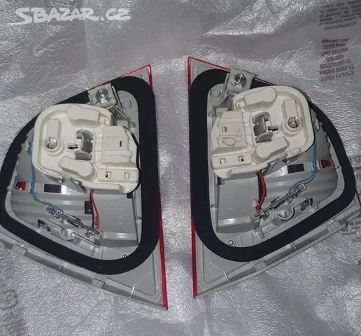 Zadní vnitřní světla BMW e90 FL. Pravé - 4