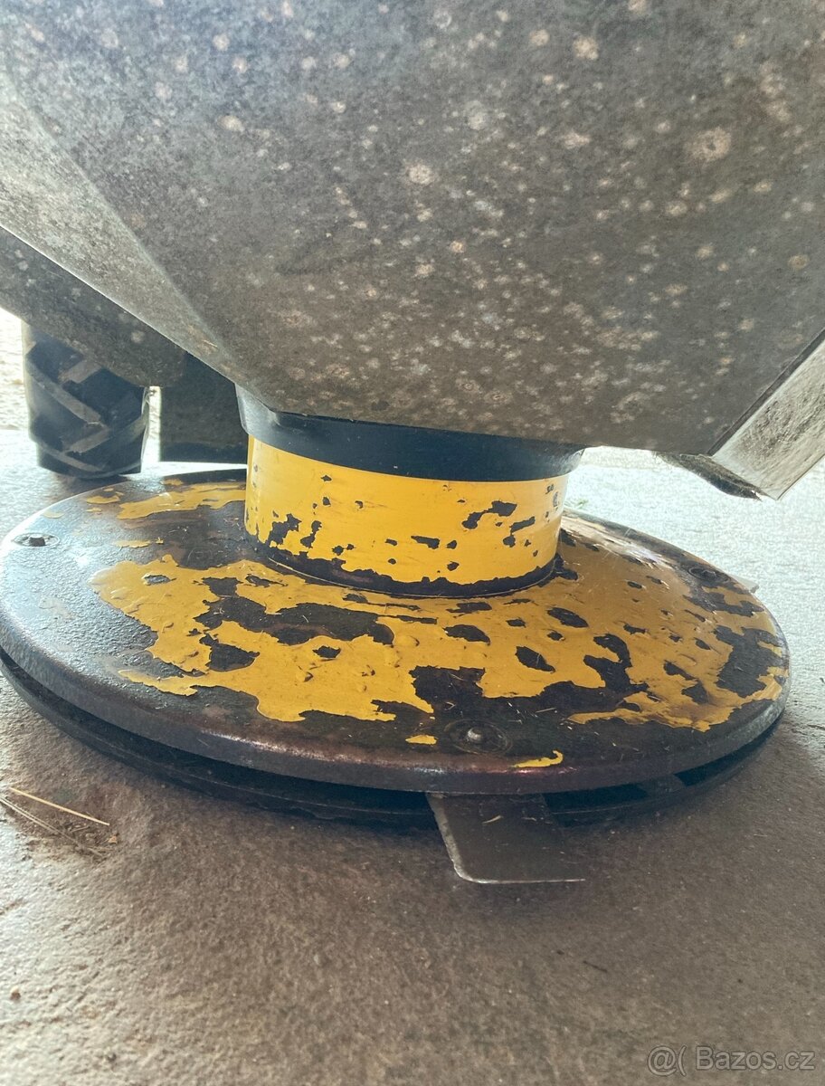 Vari Agatha XP-200 bubnová sekačka - 4