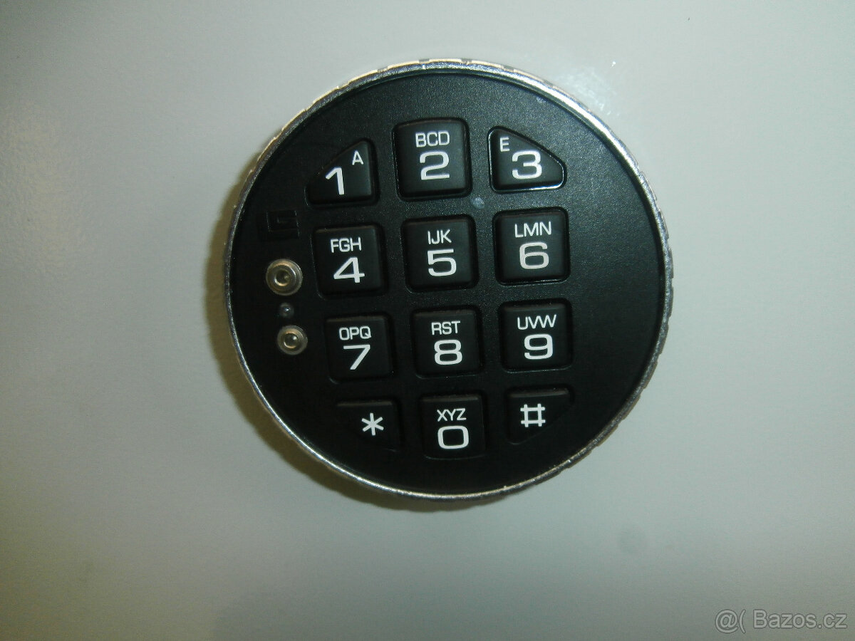 Trezor železobetonový bankovní za 12.000 kč - 4