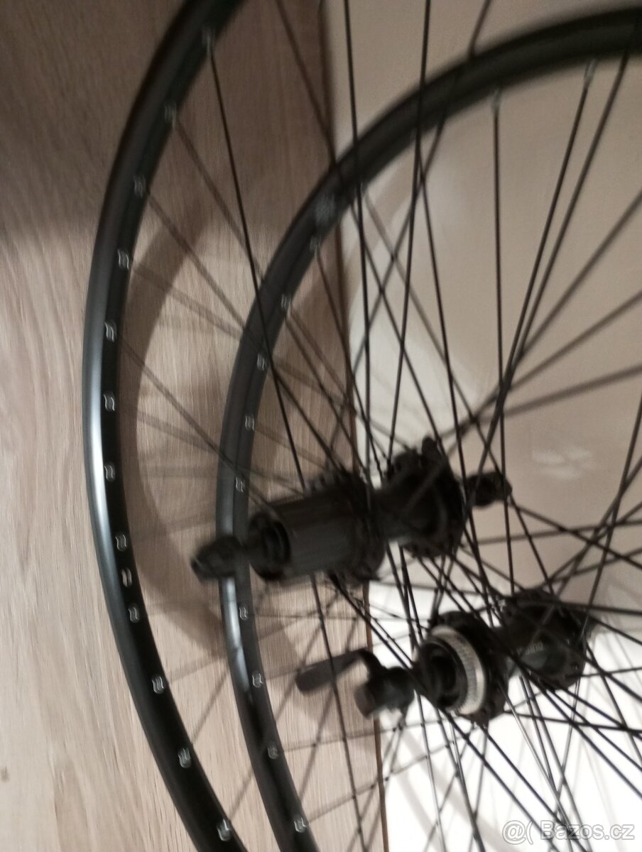 Ráfky zapletené 27,5x2,1 Rodi Disk nové a vycentrované - 4