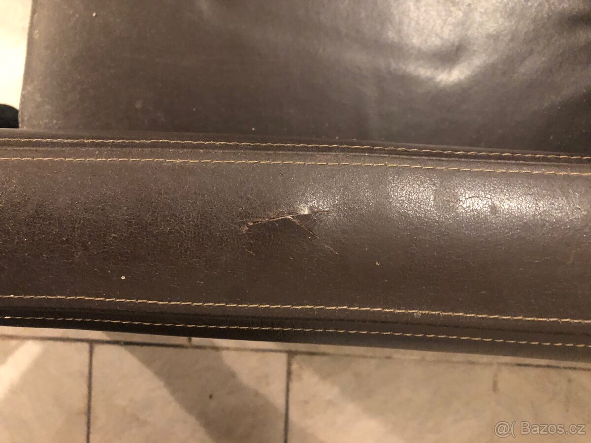 Kožená pohovka IKEA SÄTER – dvoumístná - 4