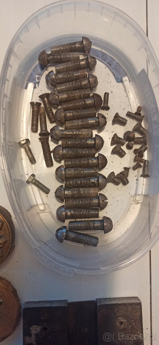 Kovani k trezoru - 4