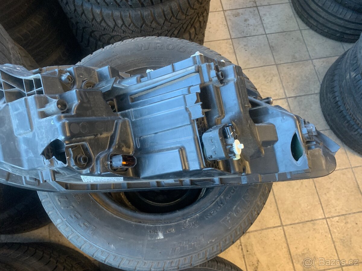 Přední světla na renault scenic 2016- - 4