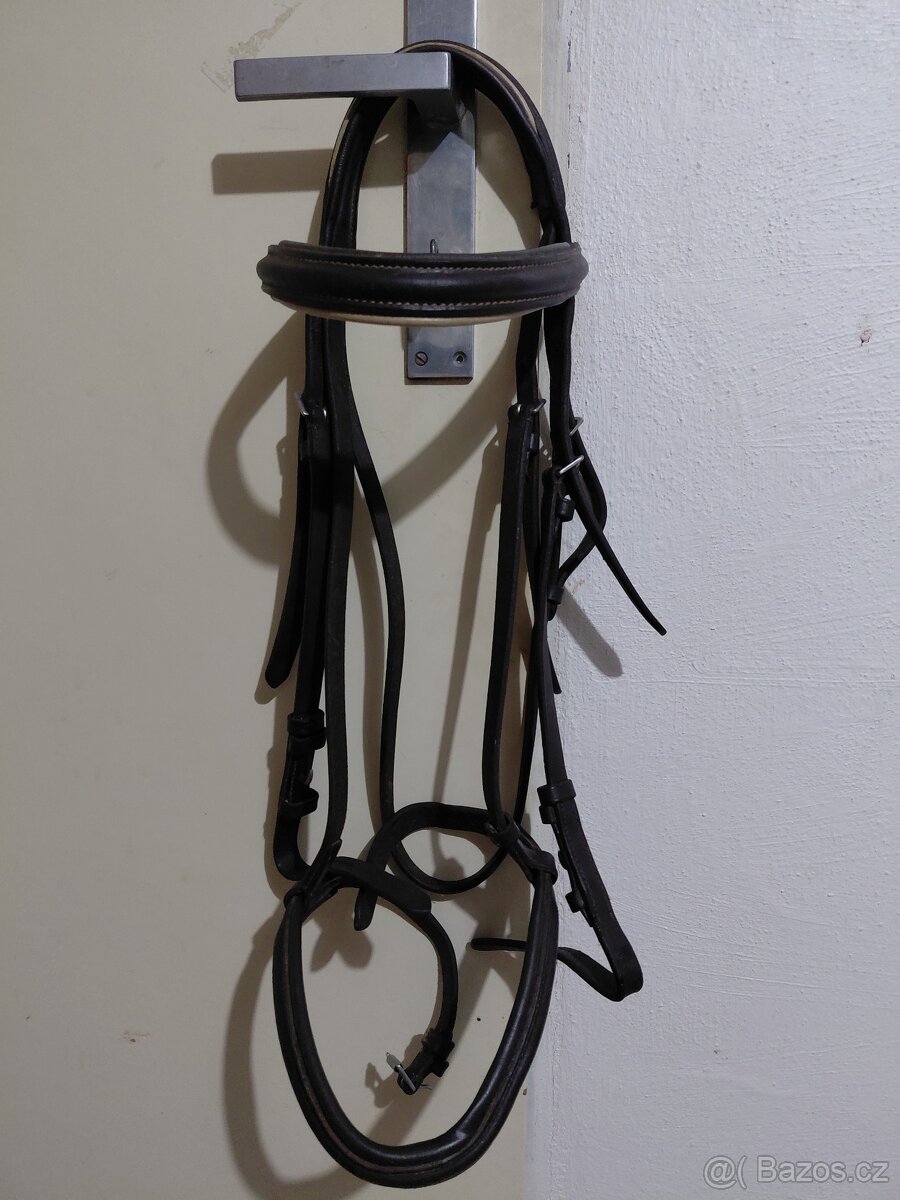 Hnědá uzdečka - 4