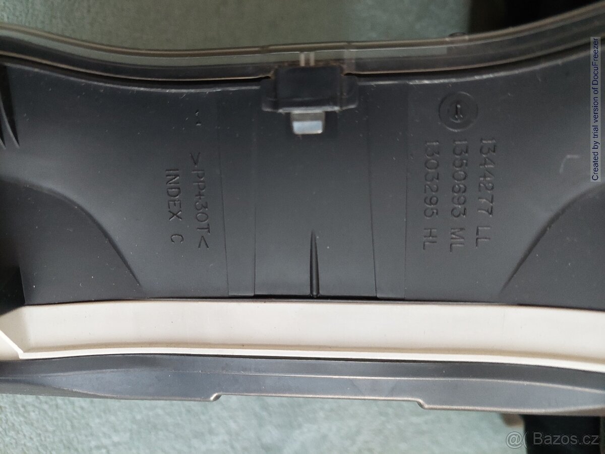 Opel Corsa D Přístrojový štít - 4