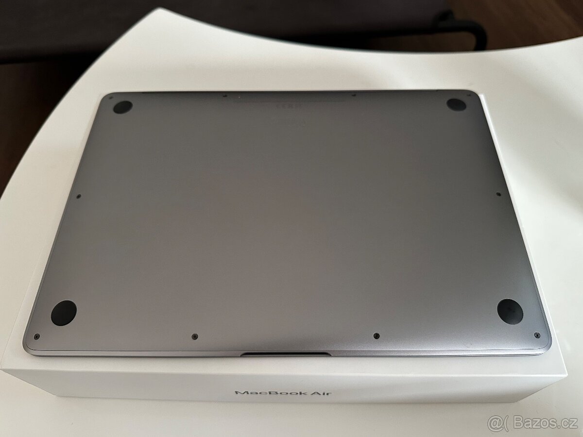 MacBook Air M1 / 16GB / 512 GB - 4