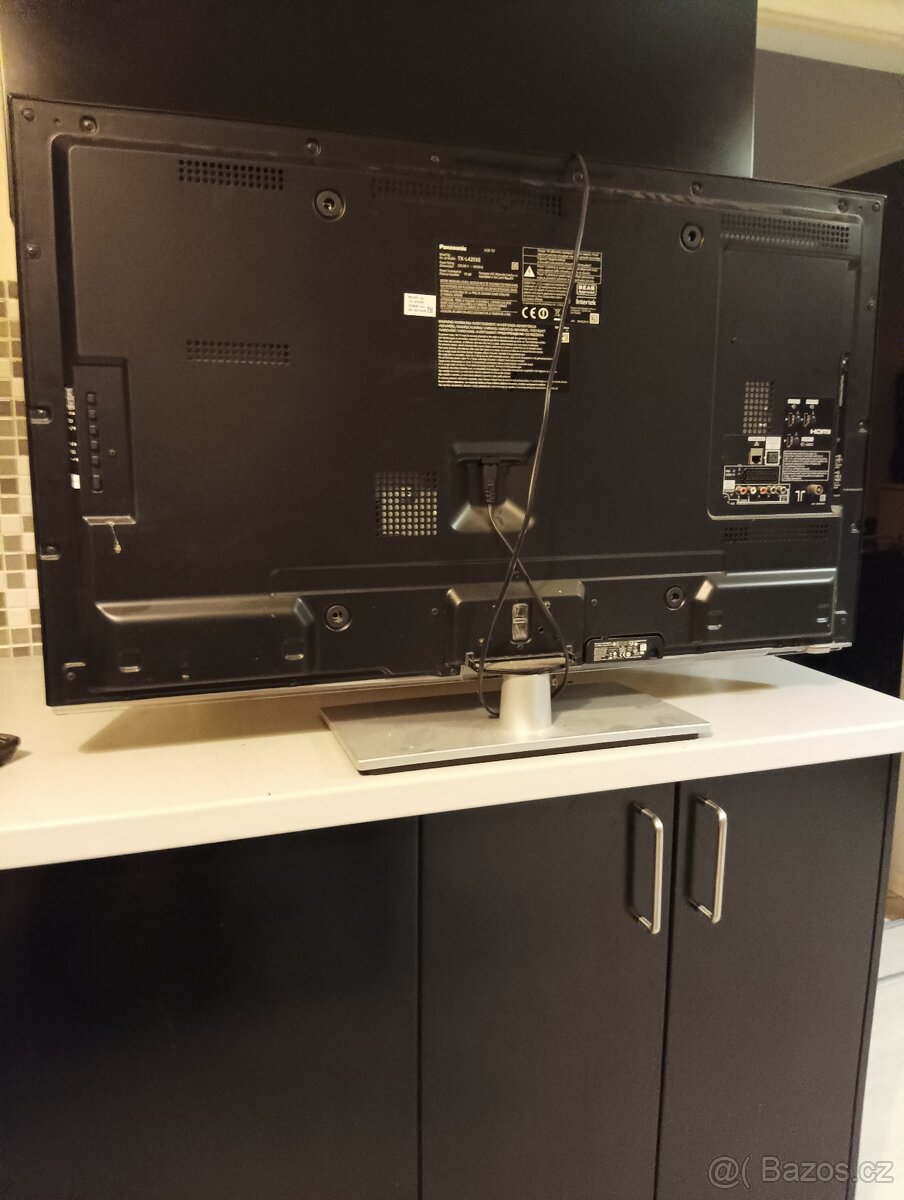 Panasonic -TX-L42E6E-107cm - 4