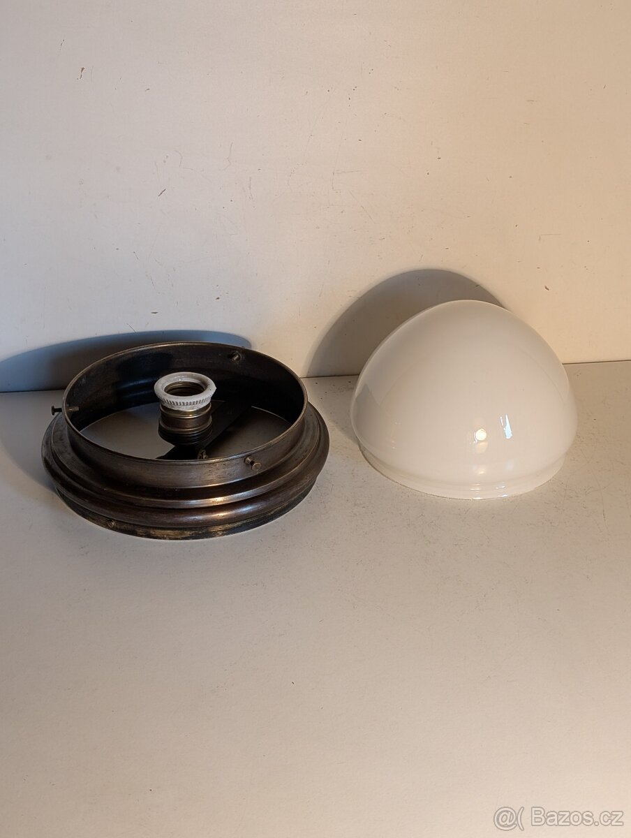 mosazný starý lustr stropnice lampa, bílé stínidlo - 4