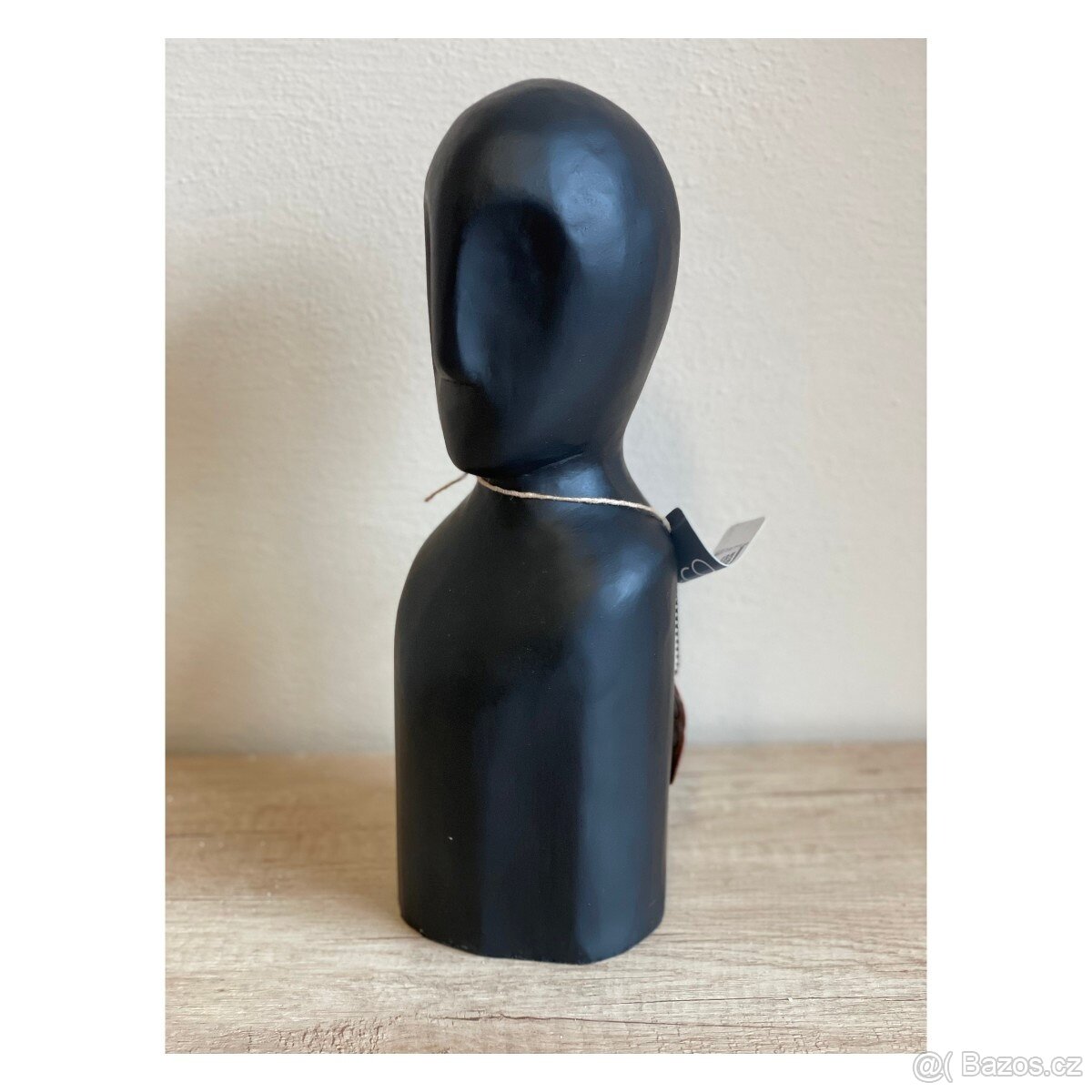 Dřevěné sošky v černém odstínu - 4