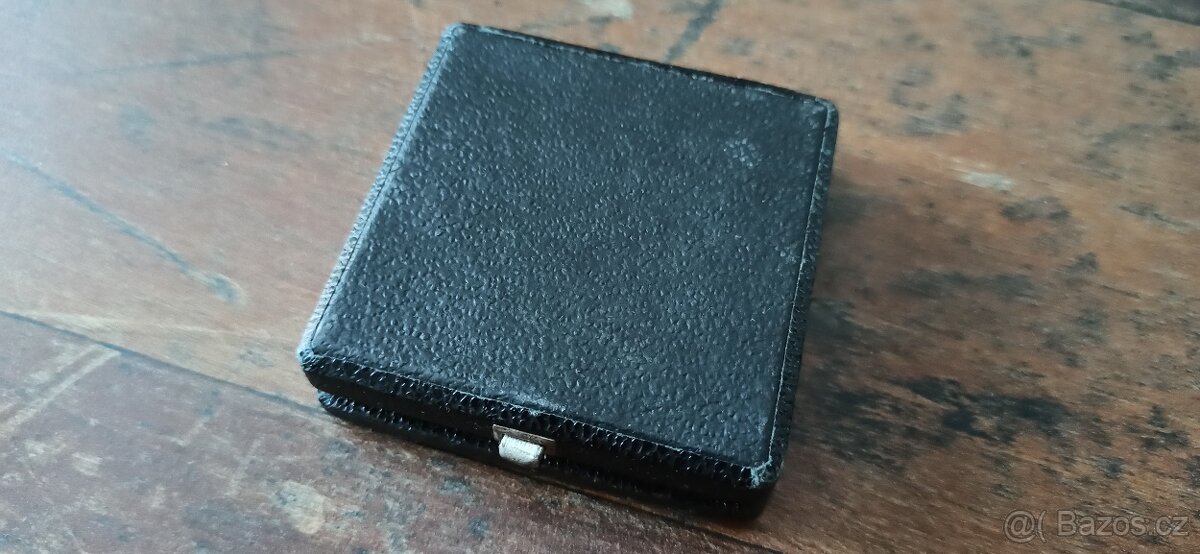 Záslužný kříž, železný kříž v etui. - 4