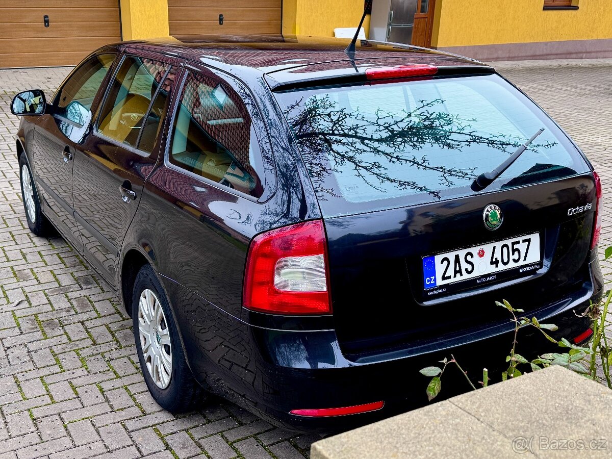 Škoda Octavia kombi 2.0 TDi Facelift - 4