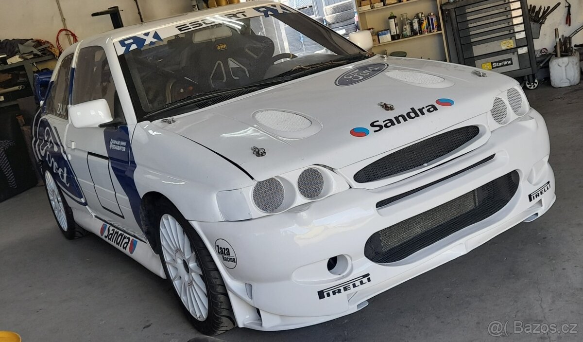 Ford Escort RS2000 Závodní replika - 4