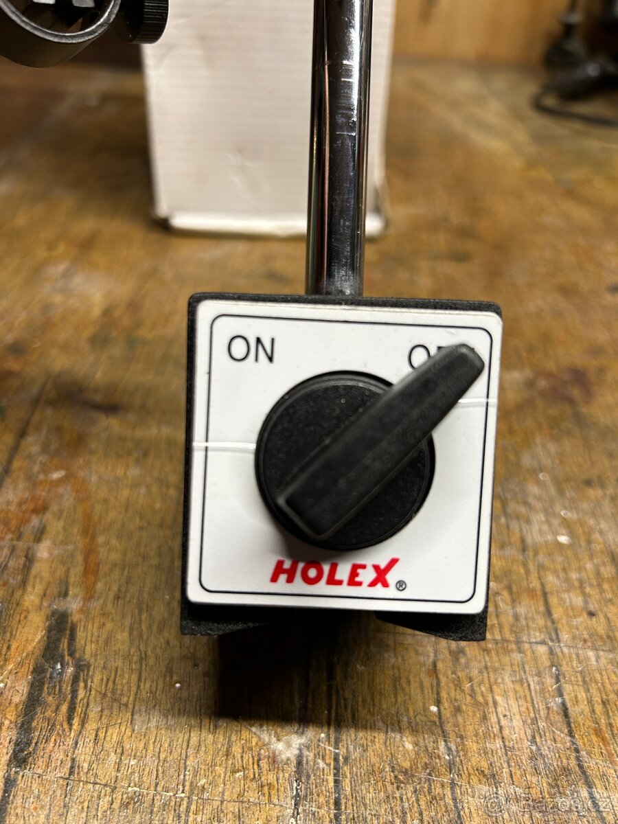 magnetický stojánek - 4