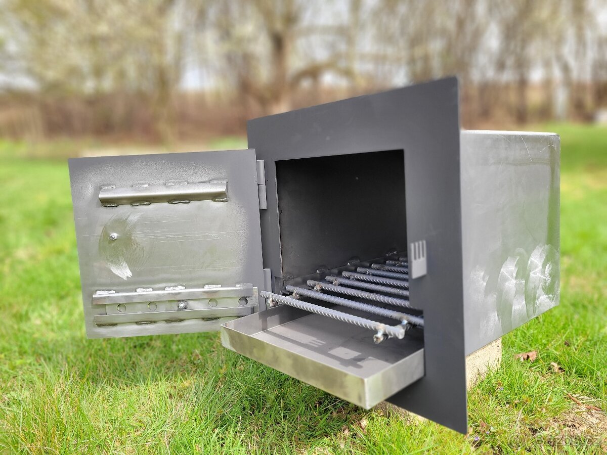 Topeniště k udírně (zazdívací) - 4