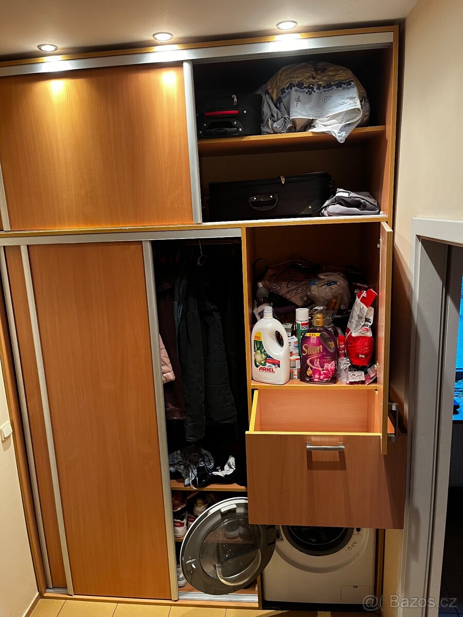 Kuchyň+skříně - 4
