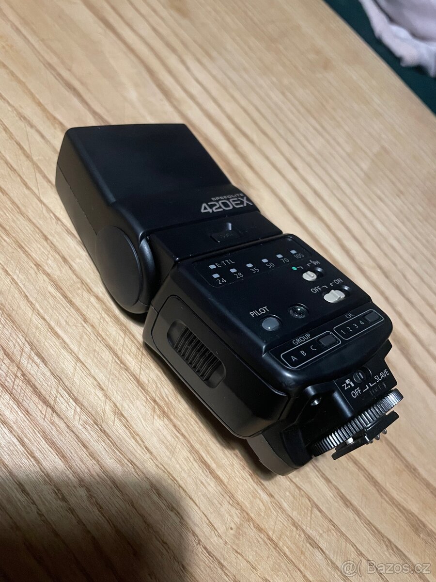 Canon Speedlite 420EXodpalovače Canon Speedlite ST-E2. - 4