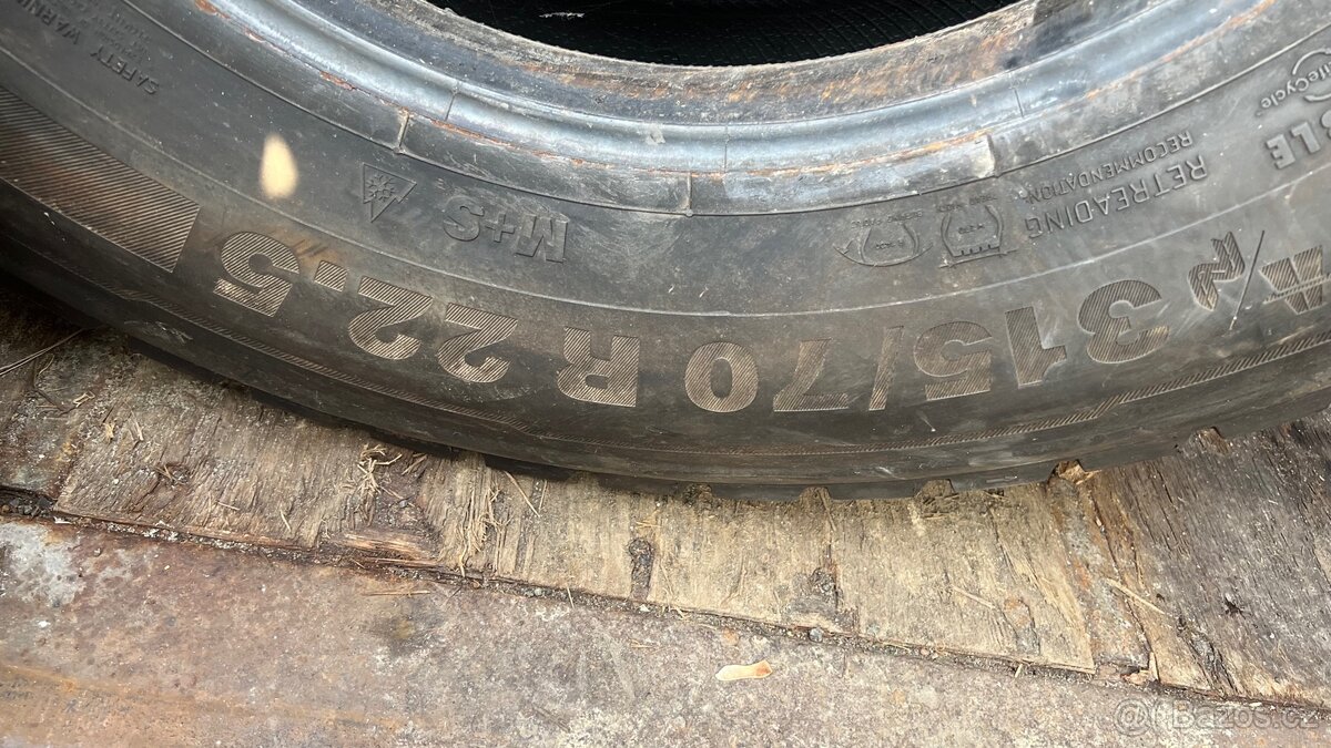 nový Recamic 315/70 r22,5 - 4
