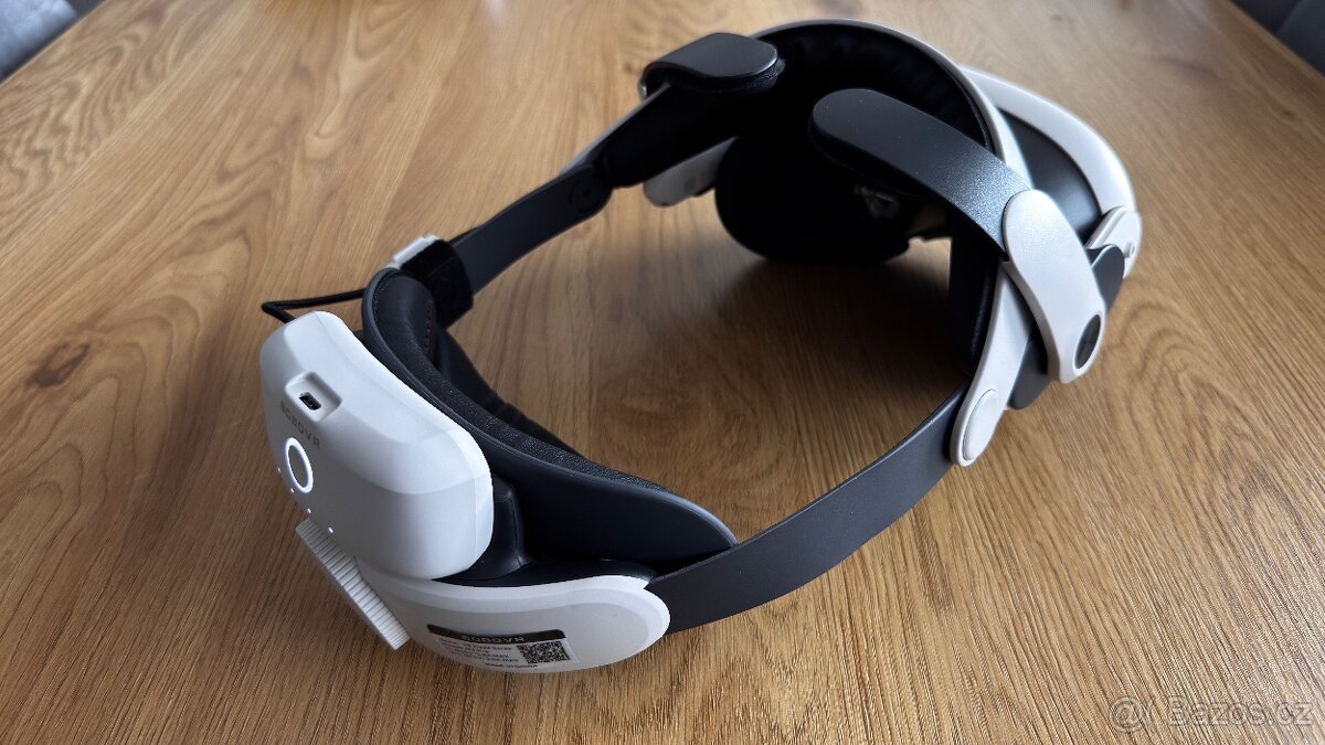 Meta Quest 3 128GB + M3 PRO headstrap + příslušenství - 4