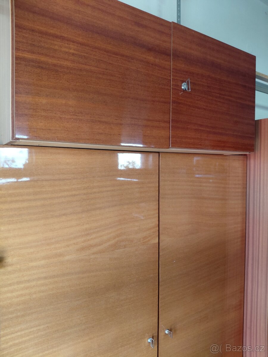Šatní skříně - 4